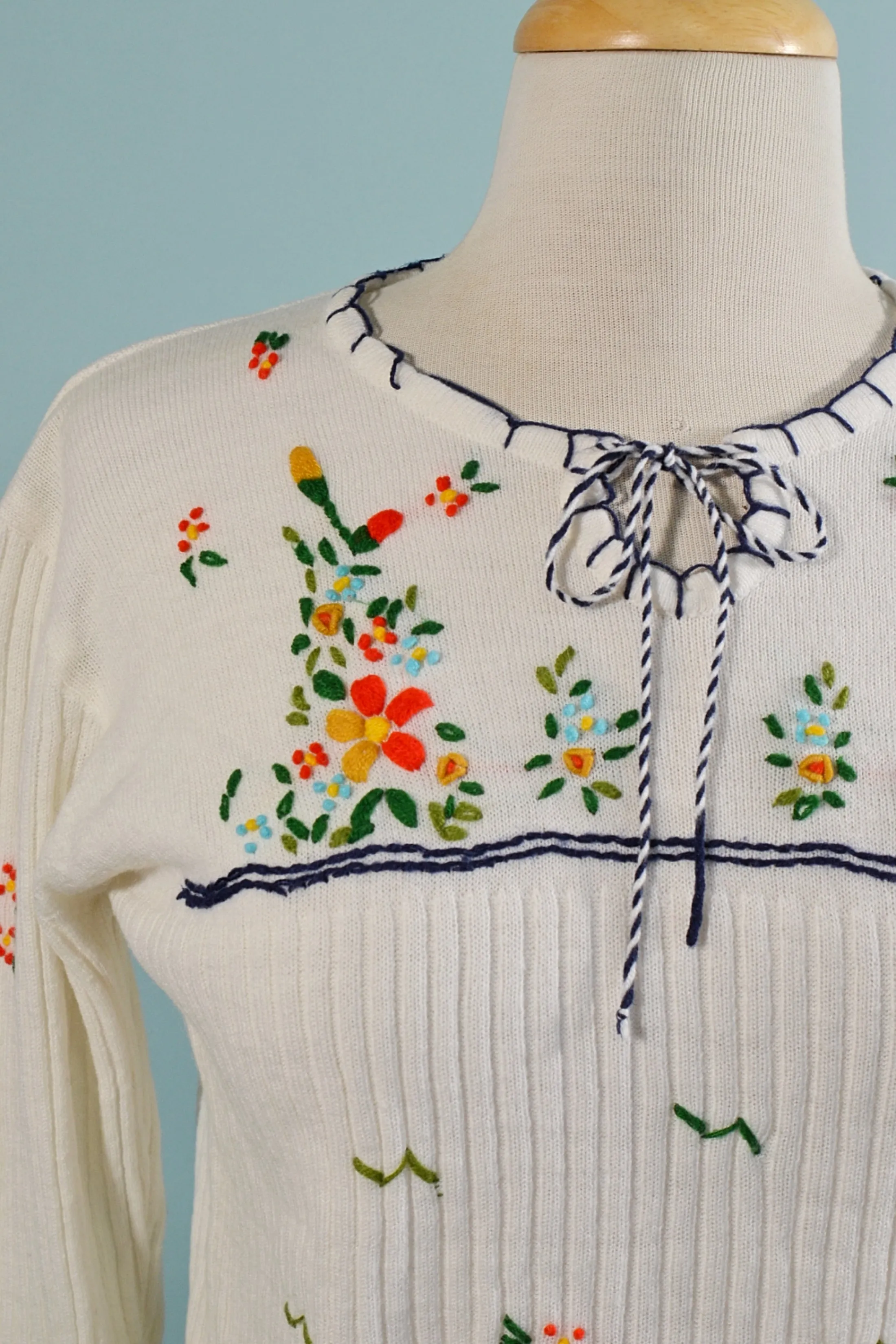 Optimized Title: Vintage 1970s White Embroidered Knit Sweater | 1960s Ribbed Hippie Top | Size Medium