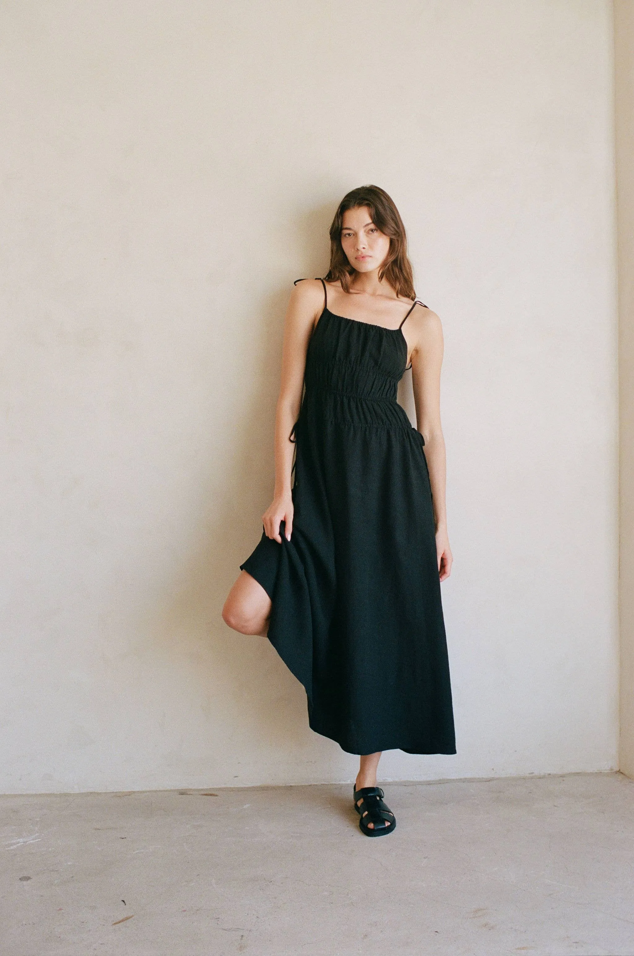 Woven Linen Strap Shoulder Maxi Dress - Black